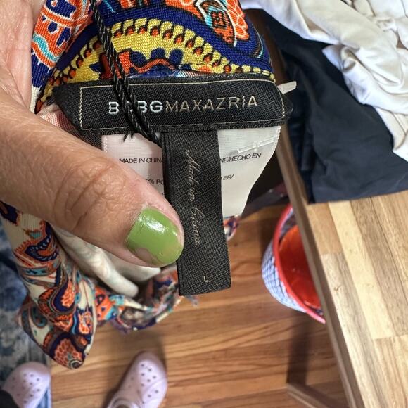 BCBG MaxAzria Bright Paisley Blouse NWT - Picture 10 of 10